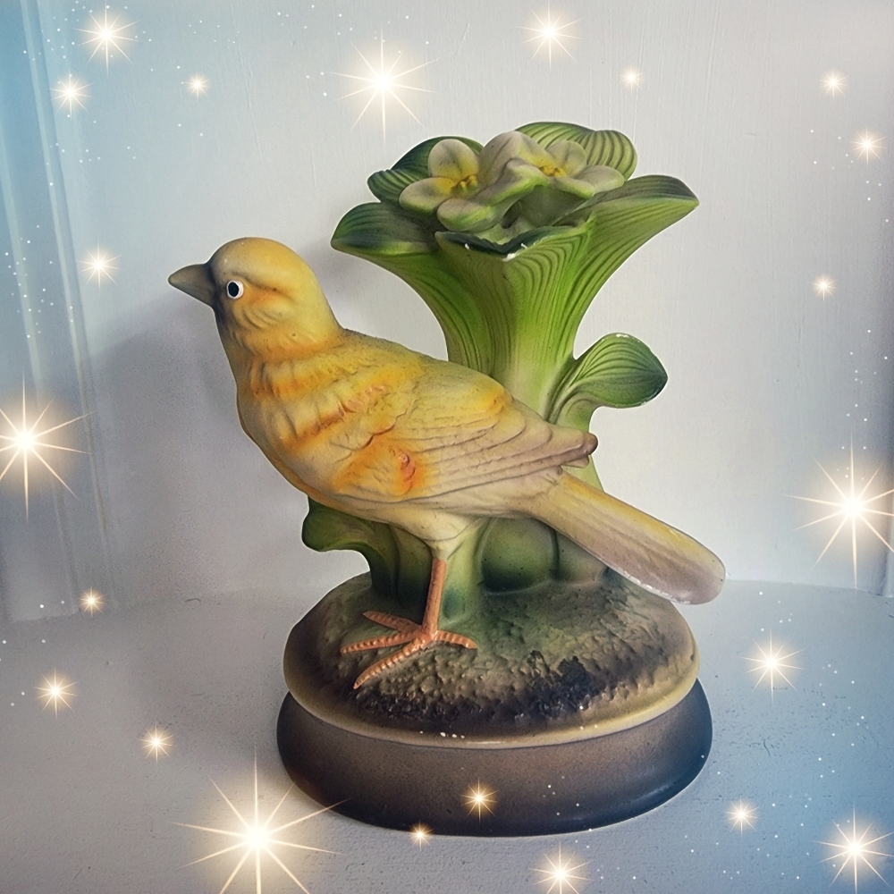Milano Porcelain Yellow Finch Canary Sculpture Eda Mann Songbirds. Rare 1930
